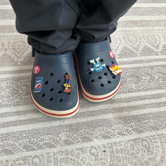 Boys crocs- jibbitz not included - Picture 2 of 2